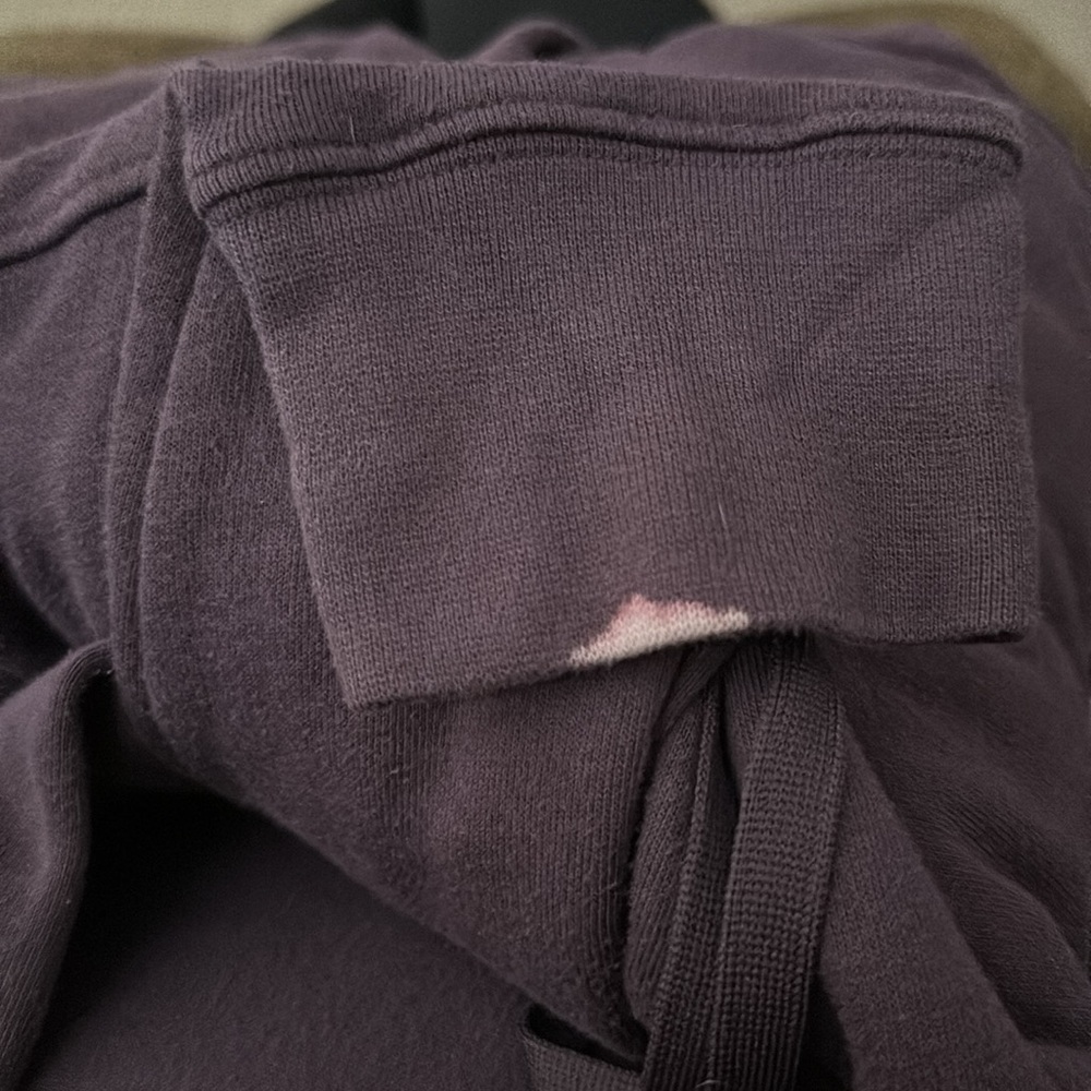 Under Armour Sweatshirt - Picture 7 of 7